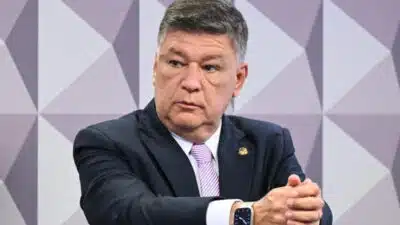 Supremo Tribunal Federal e Ex-Banqueiro: CPMI do INSS Pede Dados Urgentes!