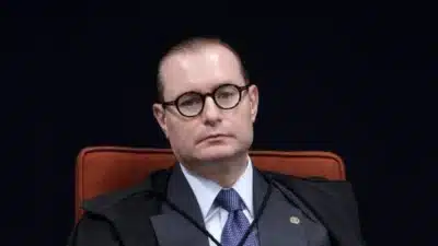 STF Suspende Eleições no Rio: Crise Política e Futuro Incerto!