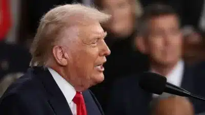 Omã Acusa Trump de “Erro de Cálculo” e Ameaça à Estabilidade Regional