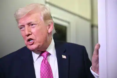 Trump desafia Irã e revela plano audacioso para controlar o petróleo!