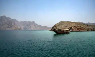 Trump Acusa Aliados de Covardia e Autoridade Britânica Abre Bases para Ação no Estreito de Ormuz