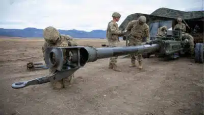 Estados Unidos Intensificam Preparação Militar no Oriente Médio: Guerra no Estreito de Ormuz?