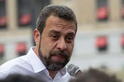 Guilherme Boulos Defende Aumento Urgente no Piso Salarial de Entregadores!