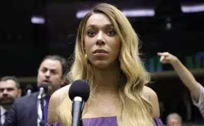 Erika Hilton enfrenta questionamento na Comissão de Direitos da Mulher: Urgente!