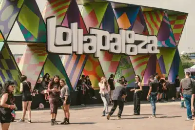 Lollapalooza 2026: Sabrina Carpenter, Brindes e Experiências Exclusivas em Interlagos!