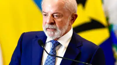 Lula Revela Caça Supersônica e “Carro Voador” Inédito no Brasil!
