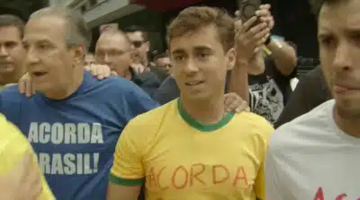 Nikolas Ferreira lidera manifestação da direita em São Paulo contra Lula e STF!