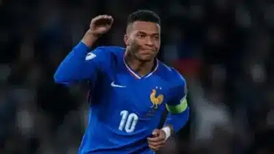 Mbappé explode em declaração: “Não examinei joelho errado” e destrói acusações!