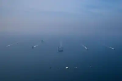 Estados Unidos Intensificam Envio de Tropas ao Oriente Médio em Conflito com Irã