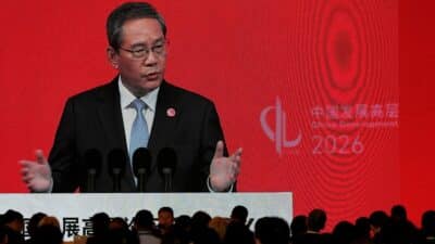 Li Qiang anuncia abertura total da China e busca equilíbrio comercial global!