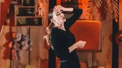 Monica Martelli Cancela Espetáculo “Minha Vida em Marte” em Curitiba!