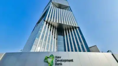 Ministro Padilha e NDB Unem Forças para Hospital Inteligente com Investimento Bilionário!