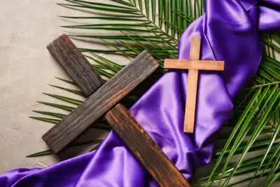 Igreja em Reflexão: Quaresma Desperta Transformação Interior em Cristãos