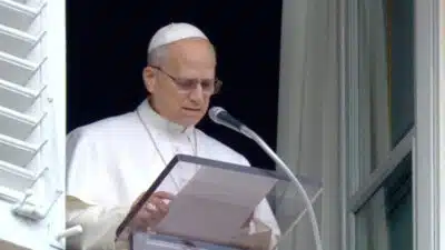 Papa Leão 14 Clama por Paz no Oriente Médio Após Ataques Destrutivos