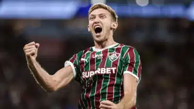 Fluminense Destrói Atlético-MG no Maracanã: Castillo Brilha na Vitória!