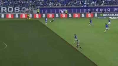 Santos Reclama de Anulação Polêmica e Cuca Ataca VAR em Crucial Jogo!