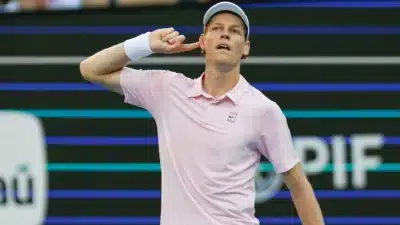 Jannik Sinner Quebra Recordes em Miami e Impressiona noí Mundial!