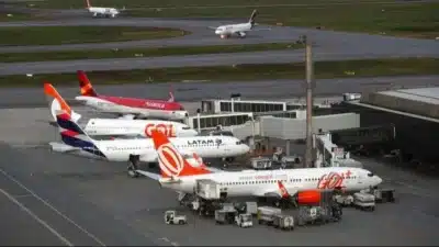 Guarulhos em crise: Intervenção causa caos e cancelamentos em voos Latam!