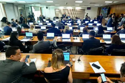 CCJ do Senado aprova PEC que muda punição de magistrados e MP? Saiba mais!