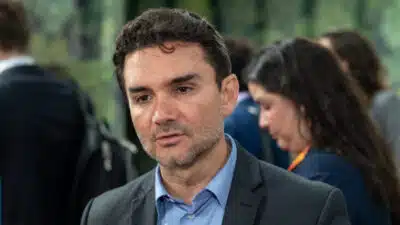 Sabino abala Palácio do Planalto: Ex-Ministro na briga pelo Senado do Pará!