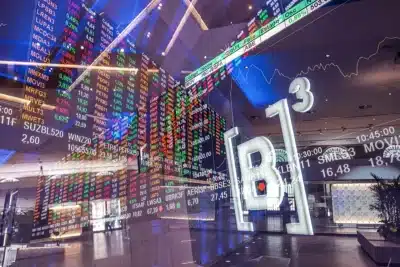 Ibovespa em Queda Drástica: Trump Aumenta Tensão Global e Impacta Mercado!