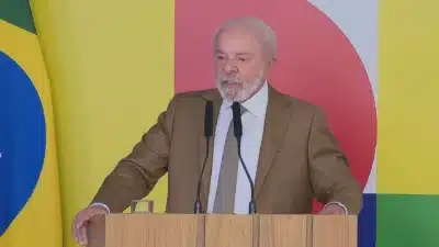 Lula sob Ataque: Corrupção e Críticas Revelam Desafios na Próxima Eleição!