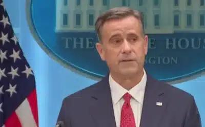 CIA revela como resgatar piloto americano do Irã: táticas de engano em ação!