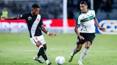 Vasco desperdiça vantagem e sofre empate bizarro no Couto Pereira!