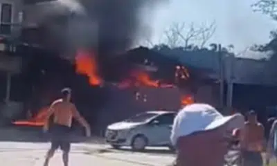 Desastre em Capão da Canoa: Aeronave Cai sobre Restaurante e Causa Vítimas Fatais