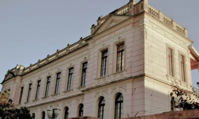 Incêndio Devasta Prédio Histórico do Instituto Dr. Caetano Munhoz em Paranaguá!