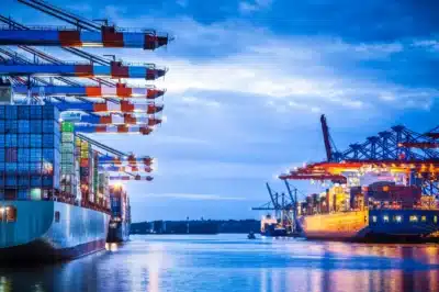 Brasil registra superávit recorde em março de 2026: o que impulsionou as exportações?