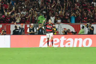 Flamengo Surpreende! Virada Histórica no Maracanã Contra o Santos!