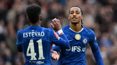 Estêvão Explode no Chelsea e Recebe Homenagem do Técnico!