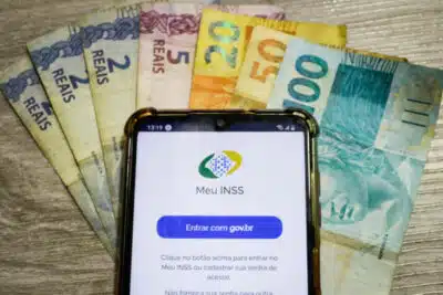 INSS: Benefícios de Março Já Pagos para Quem Recebe Até R$ 1.621!