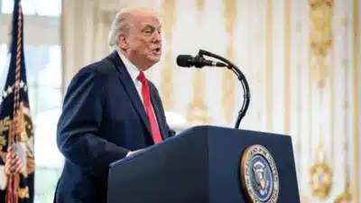 Trump anuncia estratégia ousada para desescalar guerra no Irã!